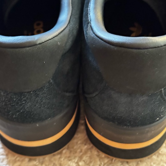 NEW adidas Gazelle Stack Sneaker - Picture 7 of 8